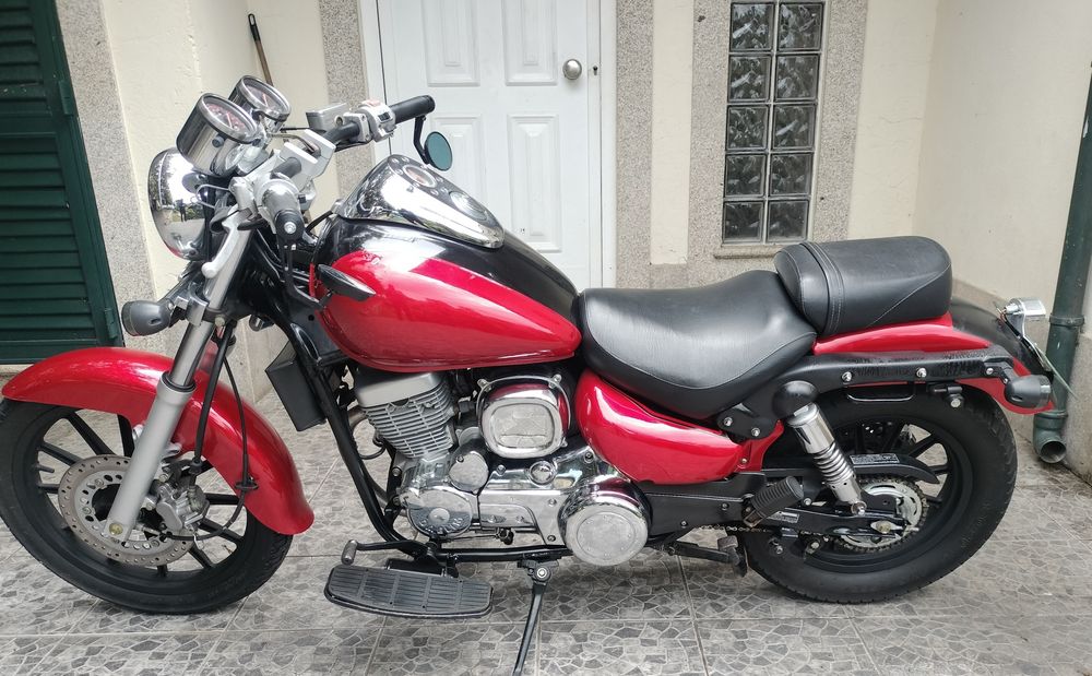 Vendo Daelim  com muitos poucos km