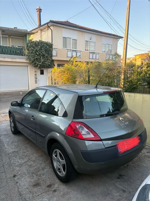 Carro do ano 2003 Renault Megane 2