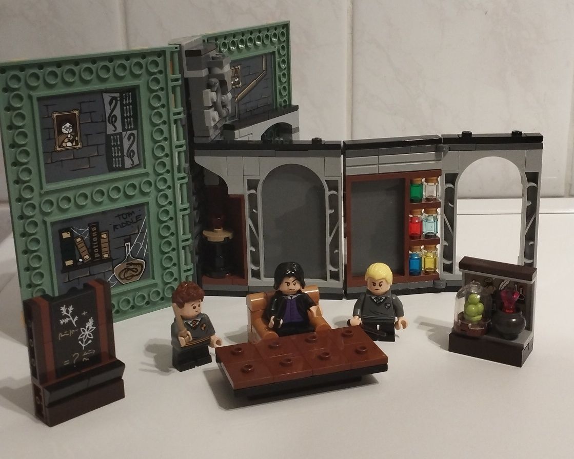 LEGO 76383 Harry Potter Chwile z Hogwartu: zajęcia z eliksirów