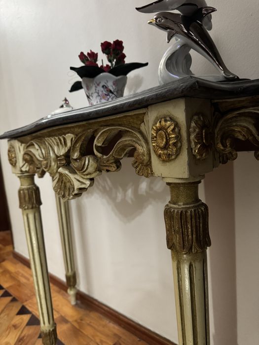 Credencia com espelho