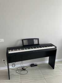 Цифрове фортепіано Yamaha R35 і супутнє комплектуюче. Стартовий набір.