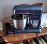 Robot planetarny z blenderem 1300 W