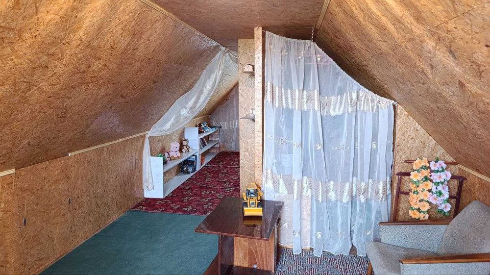 Продам дом в Подгородном с отличным участком