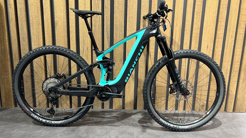 Nova E-Bike Carbono Bianchi T-Tronik FX PRO