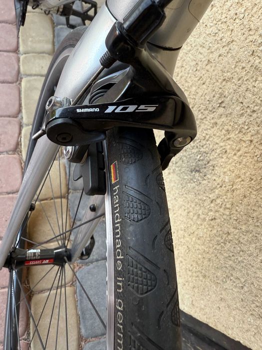 Rower Szosowy Vitus Razor M Shimano 105 DT SWISS Continental 4 Seasons