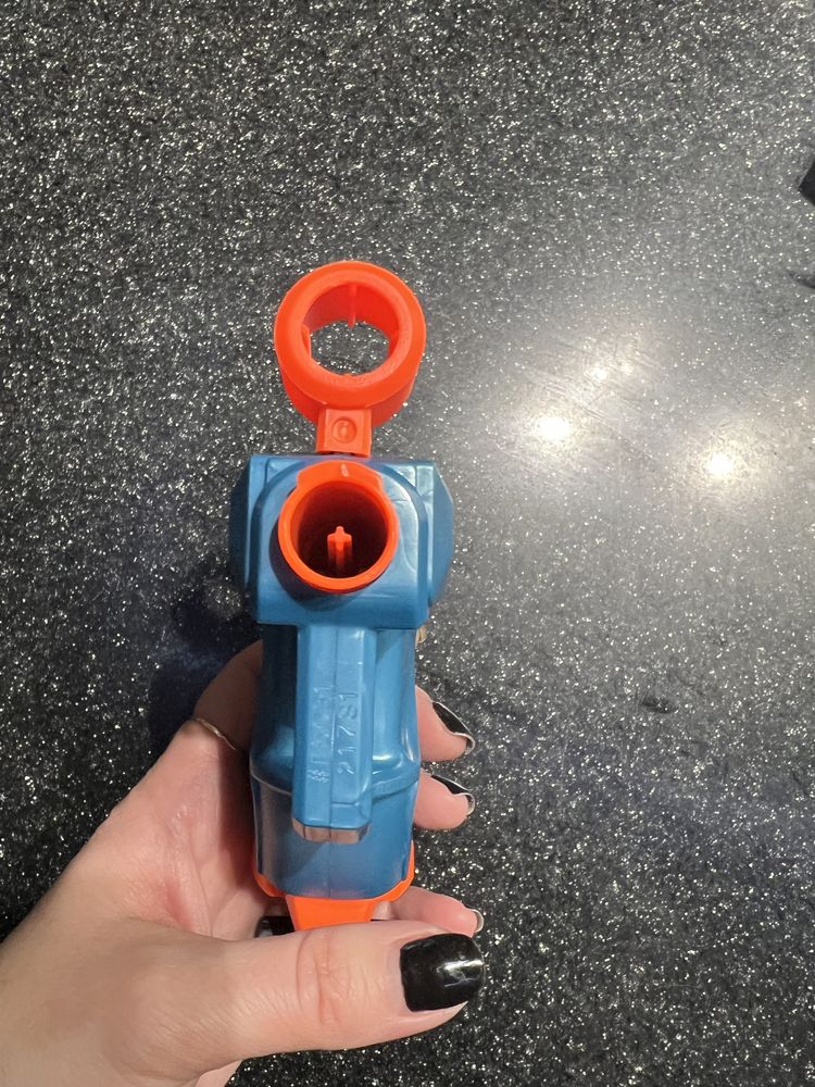 Nerf elite 2.0 dwa pistolety na strzałki z celownikiem wiek 7+