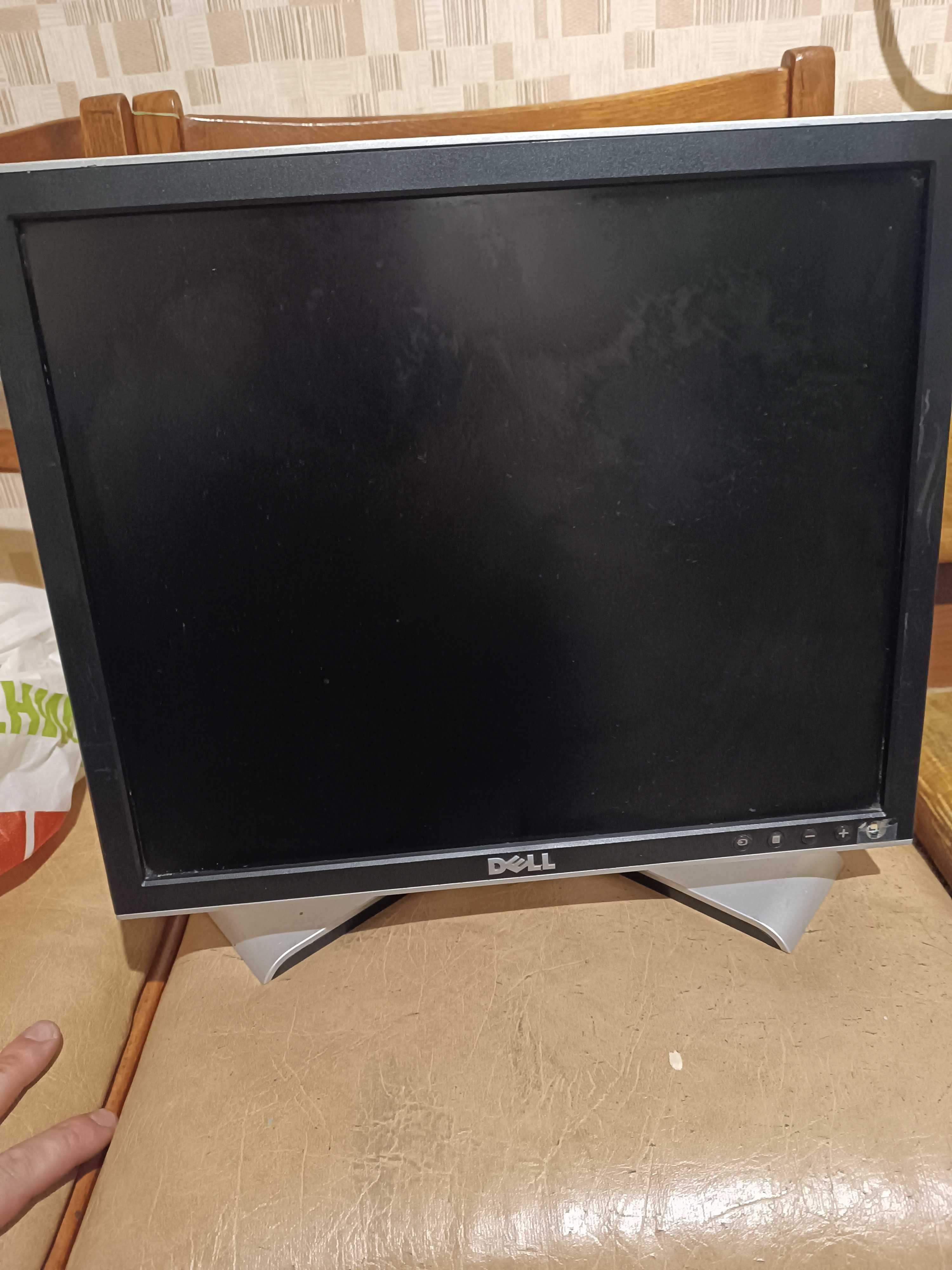 Продаються Монітори б/у ціна за 2  (1500)грн