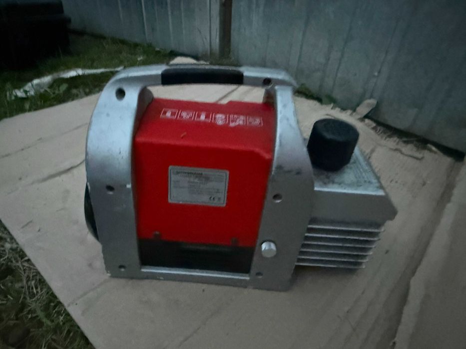 Rothenberger ROAIRVAC R32 6.0 – dwustopniowa pompa próżniowa