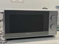 Mikrofala Amica 700W