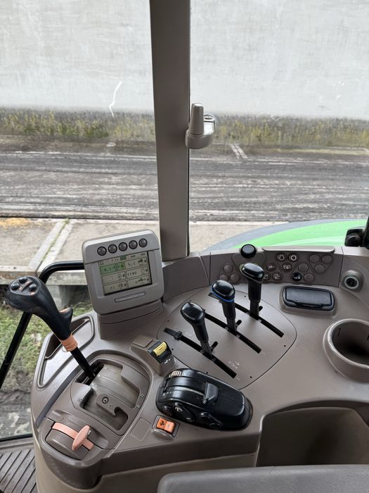 John Deere 6930 premium