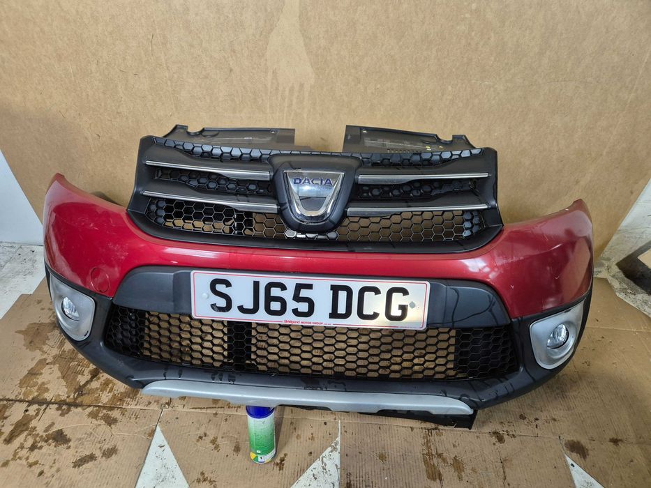 Dacia Sandero Stepway zderzak przedni przód.