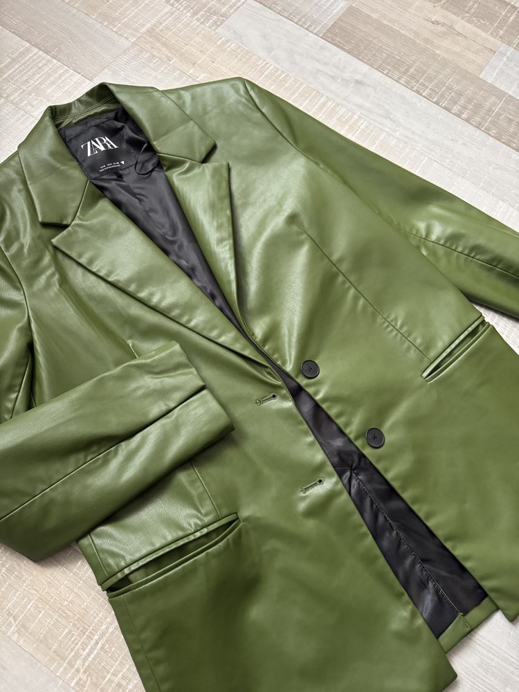 Жіночий піджак Zara