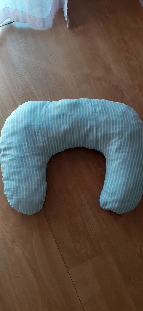 Vendo conjunto de carrinho, ovo, saco, almofada e cadeira!