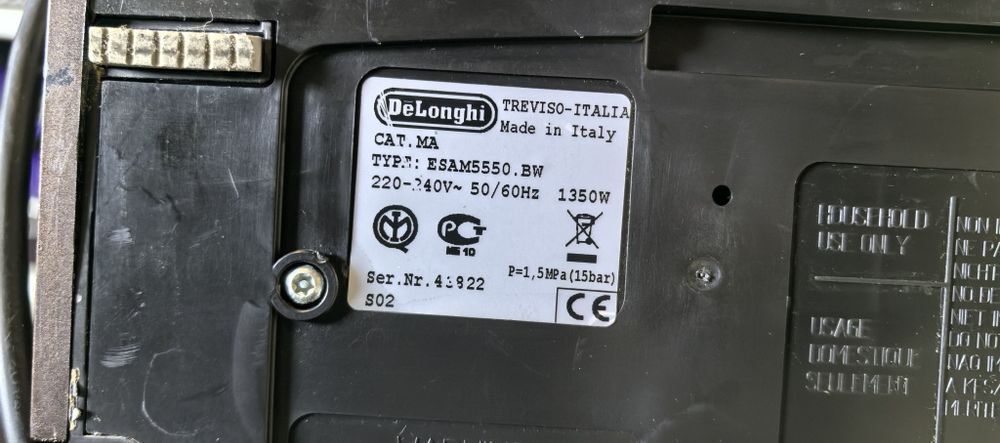 Кавові машини Delonghi Perfecta