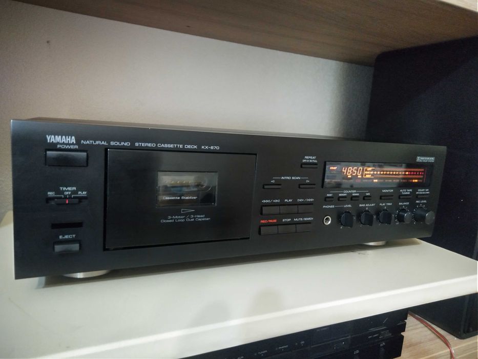 Yamaha KX 670 Cassette Tape Deck, 3 головки, закритий тракт