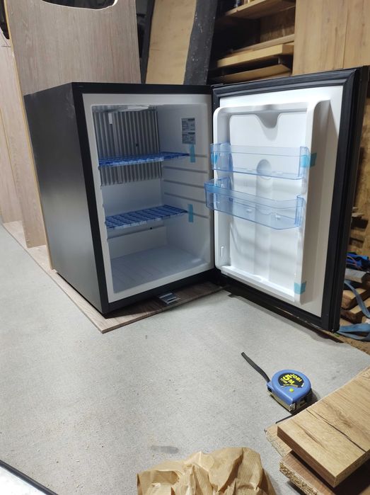 Nowa lodówka do kampera 12v