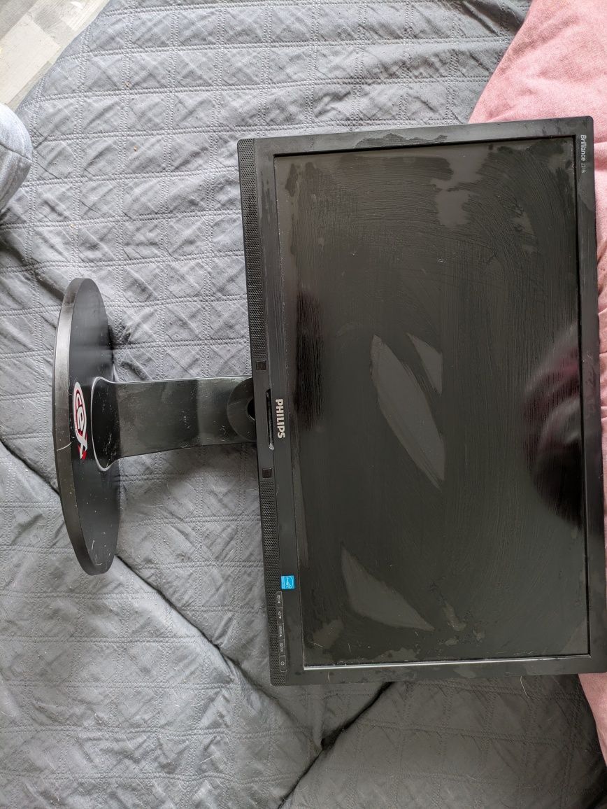 Sprzedam Monitor Philips 221b Po leasingowy