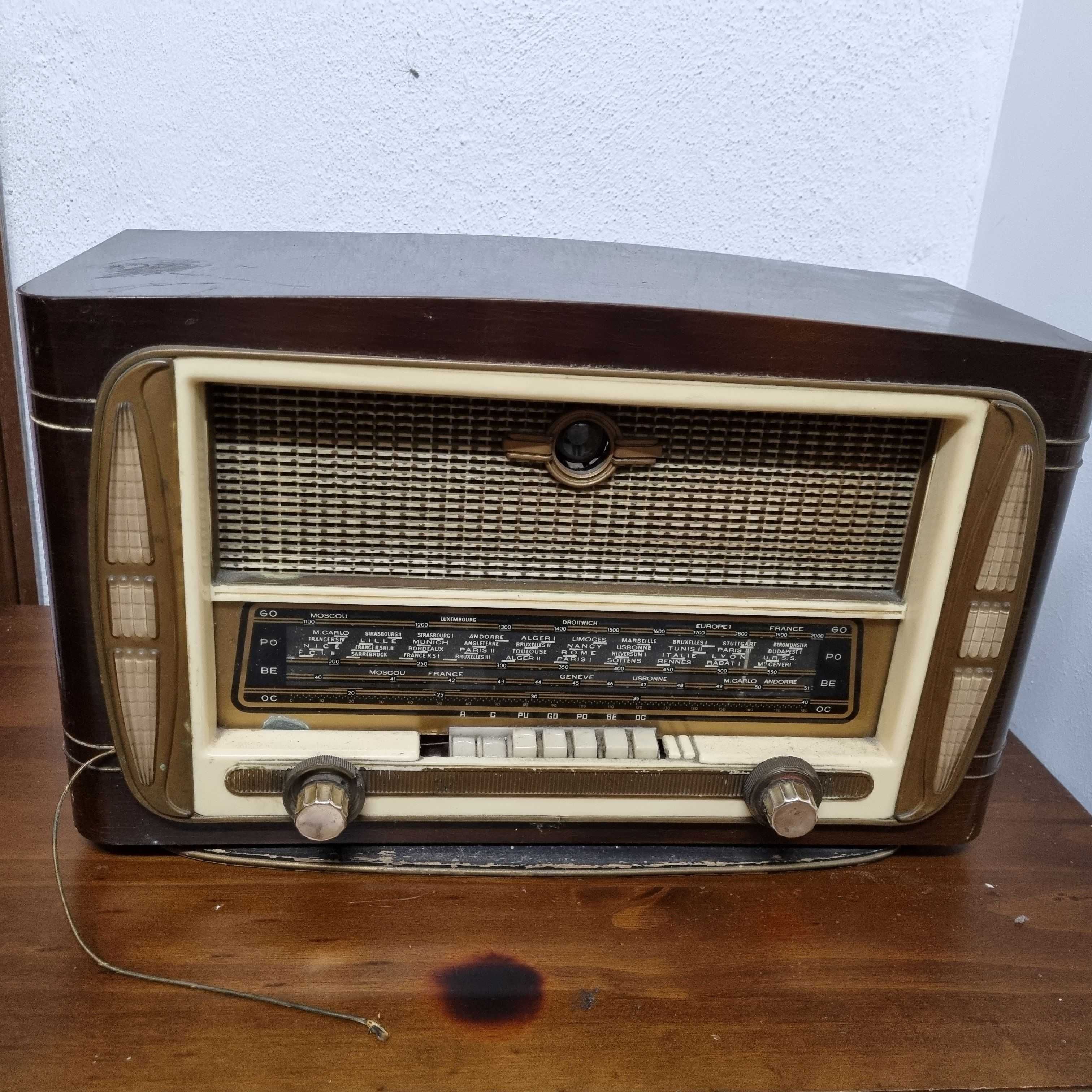 Radio Antigo - Vintage