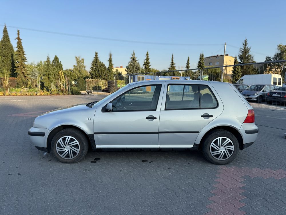 Autokomis TopCar! Volkswagen Golf IV 1.6 Benzyna/Dostawa pod Dom !!!