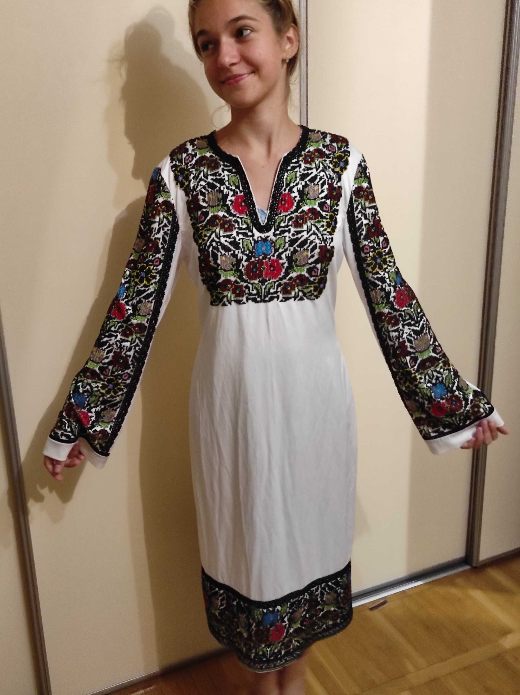 НОВА вишита бісером сукня 42-44р.Буковинська вишиванка.