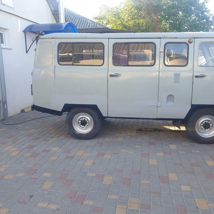 Продам                 УАЗ