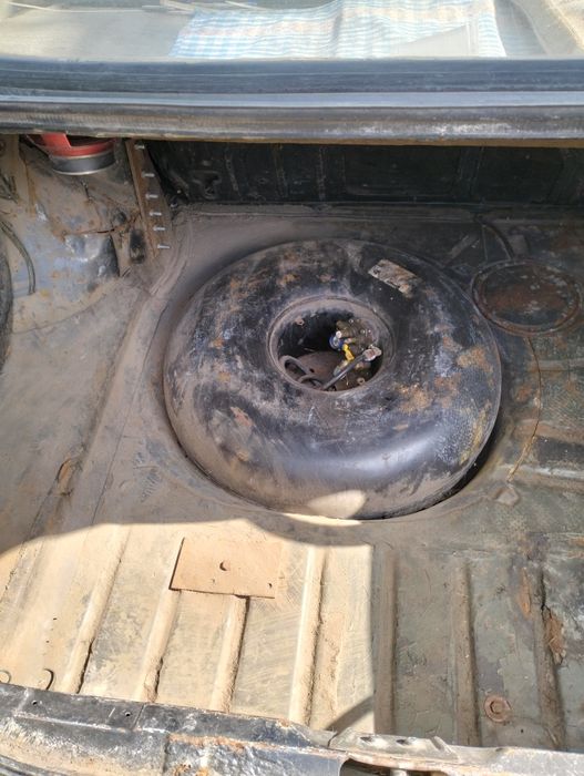 Джетта 2  1988 рік газ-бензин