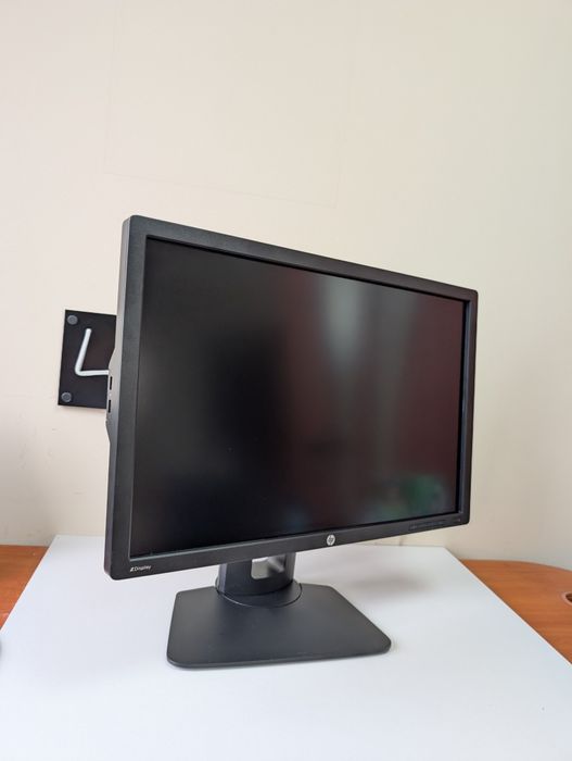 Монітор HP  Z24i /FHD/LED/IPS/16:10/24"/1920 x 1200/ПДВ.ОПТ.РОЗДРІБ