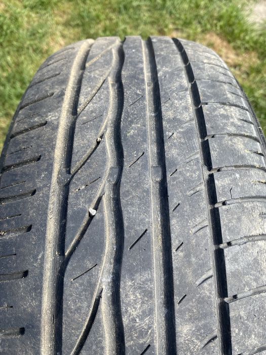 Dwa kompletu opon letnich 195/65/15
