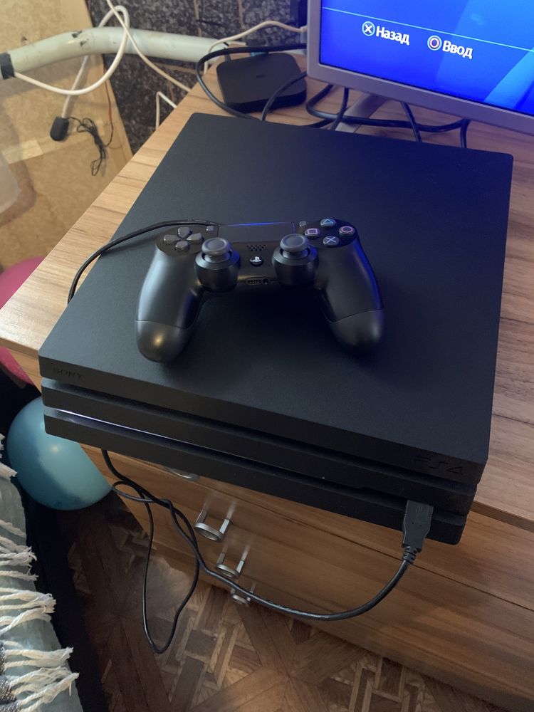 Sony PlayStation 4Pro, ідеальний стан.