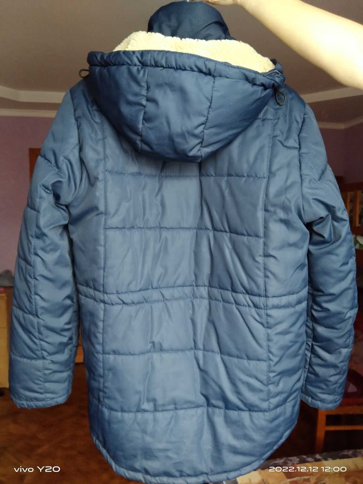 Зимняя курточка 44 размер