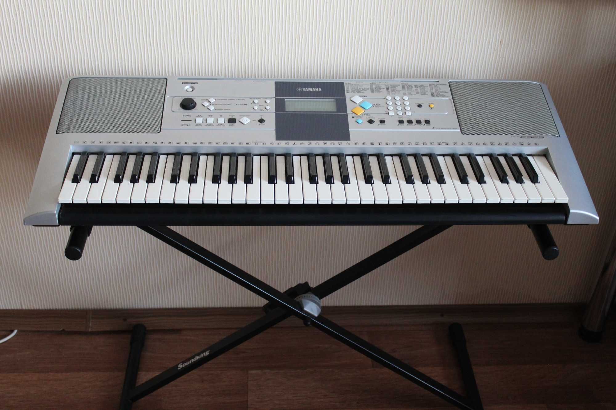 Синтезатор Yamaha PSR-E323