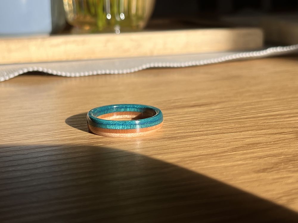 Drewniany pierścionek EU28