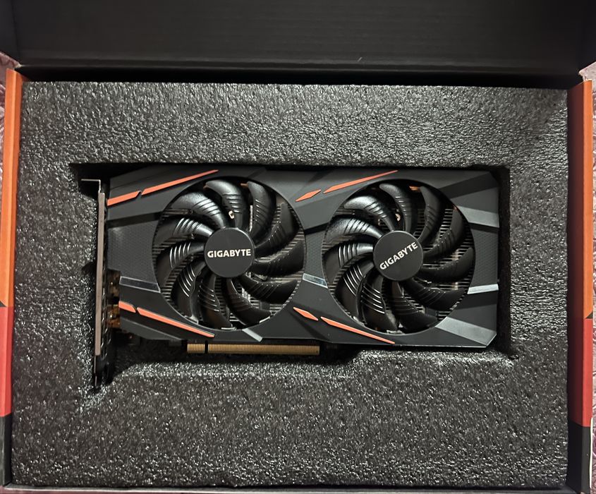 Відеокарта AMD Radeon RX 570 8GB