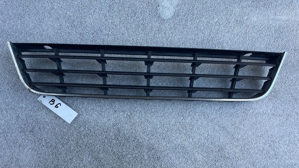 Решітка Volkswagen Passat b6