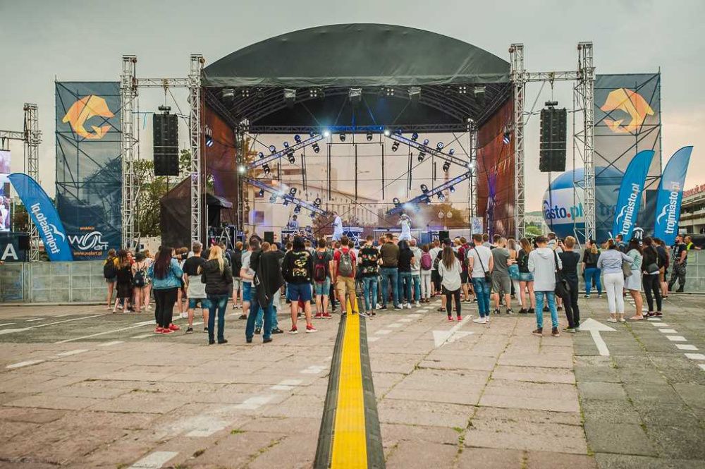 wynajem ekranu LED telebim  Telebimy LED, ekran LED,   podesty,  DIODA
