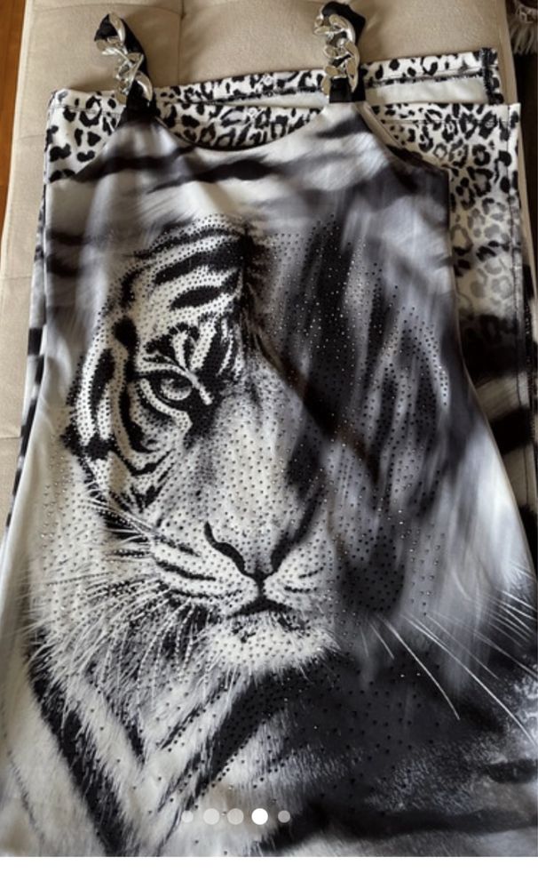 Vestido Tatu tamanho 36 longo(Nunca Usados um ainda esta com a Etiquet