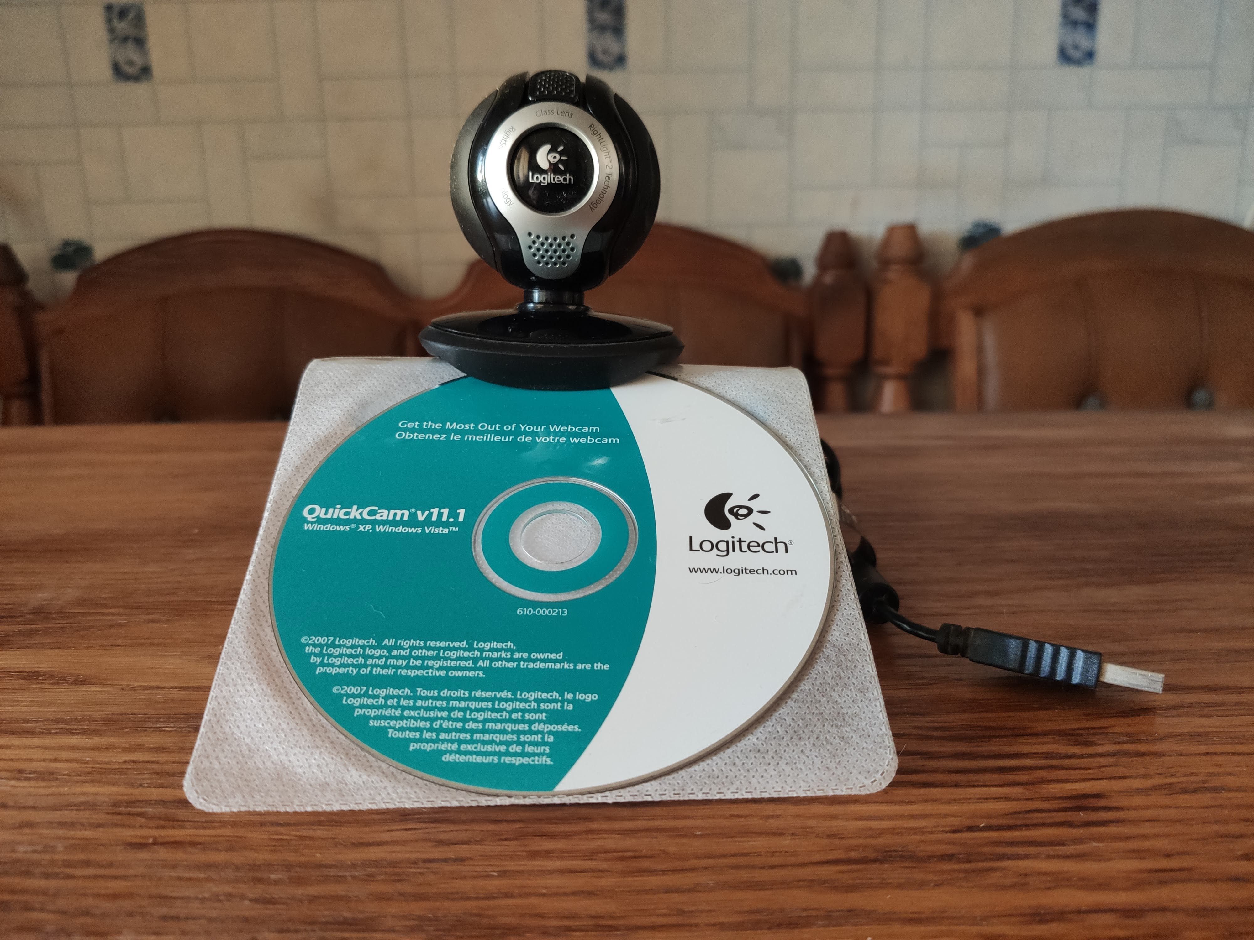 Вебкамера Logitech QuickCam Communicate Deluxe