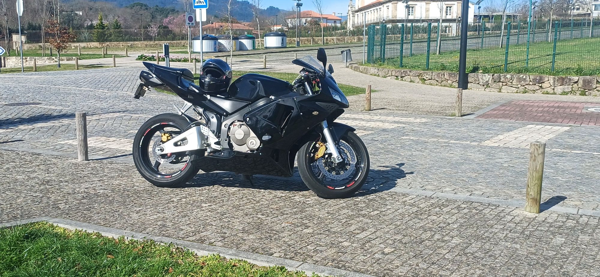 Hoda cbr 600 rr 2003