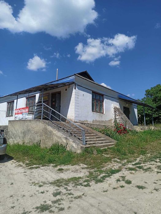 продам склад/магазин с.Плебанівка Шаргородський р-н