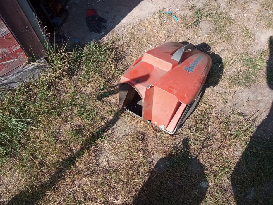 Sprzedam kosz  firmy  Husqvarna