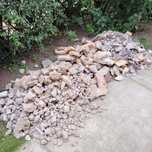 Gruz (beton/drobne kamienie)