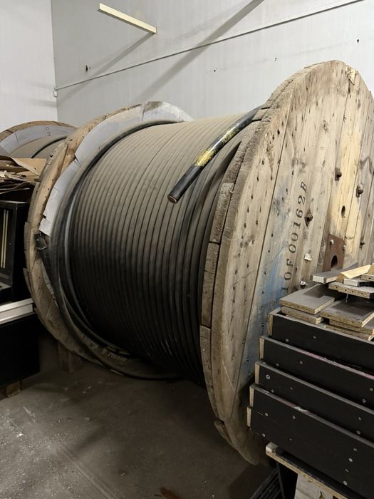 Силовой кабель XRUHKXS-1x300/RMC/70, 12/20 kV