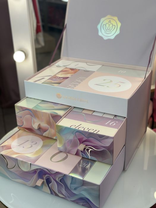В НАЯВНОСТІ! GLOSSYBOX advent calendar