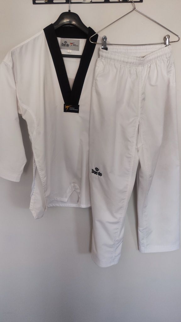 Dobok Daedo WT competição