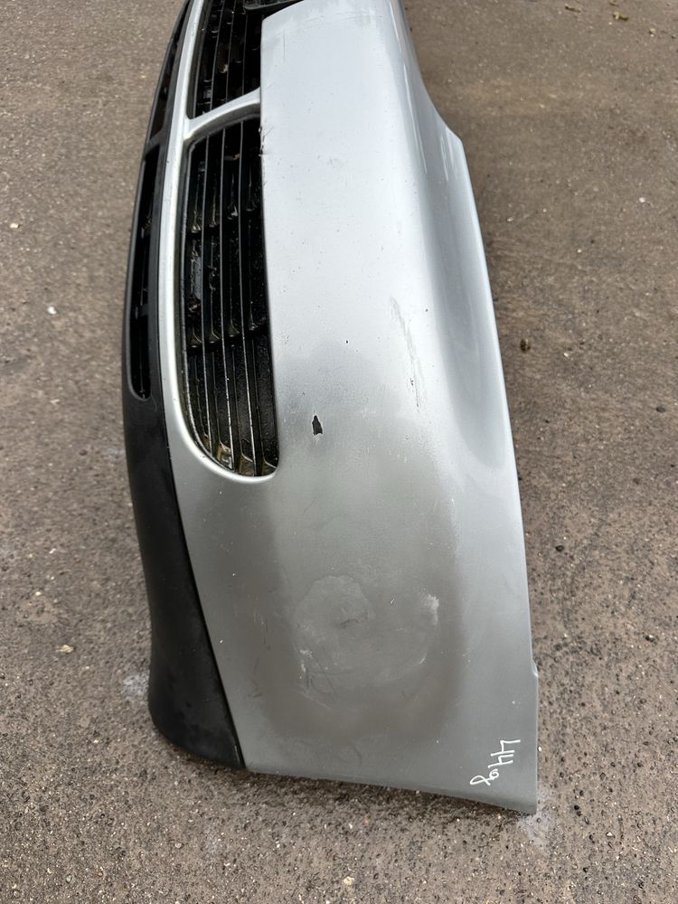 Передній бампер Audi A4 B5 Ауді А4 Б5 дорестайл 1994-2000