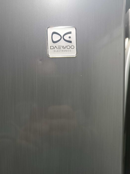 Продам холодильник Daewoo no frost.