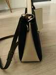 Bolsa Guess em pele