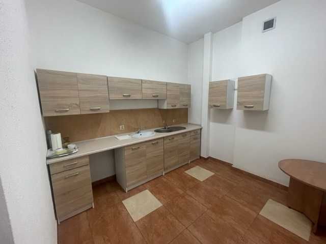 wynajmę pomieszczenia