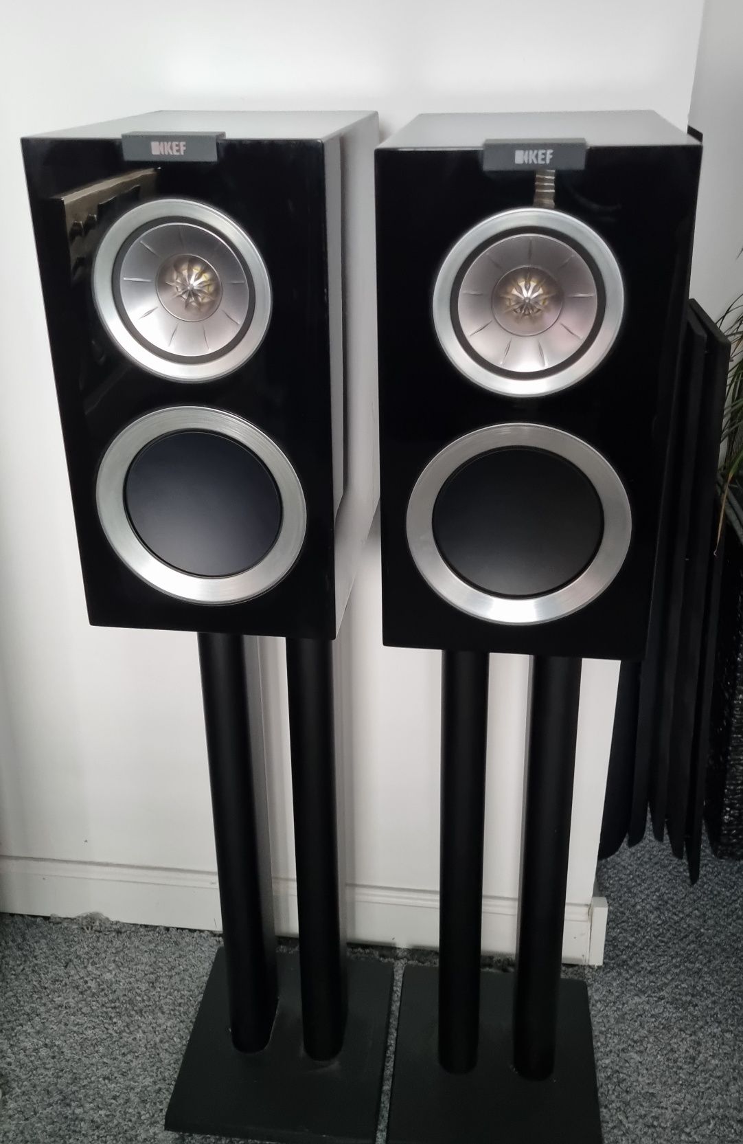 Kef r300 plus podstawki