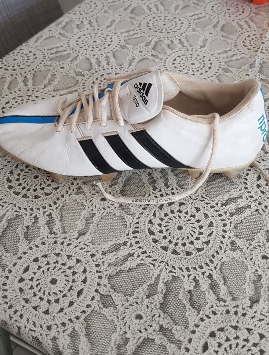 Chuteira ADIDAS 11 PRO ( perpetuado pelo craque Tony Kross)